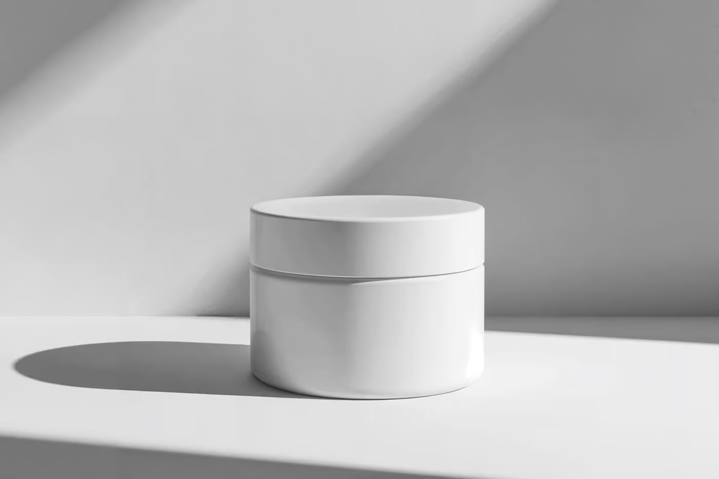Free Cream Jar Mockup PSD – High-Quality Cosmetic Packaging Design